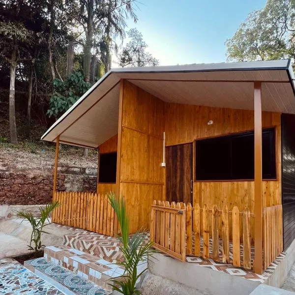 Stay In Woods, hotell sihtkohas Bogmalo