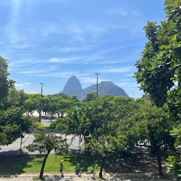 Praia de Botafogo vista Pão de Açúcar, hotel in Rio de Janeiro