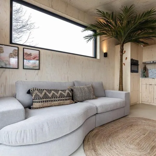 Hello Zeeland - Tiny House Zeeuwse Liefde 11, hotel in Westkapelle