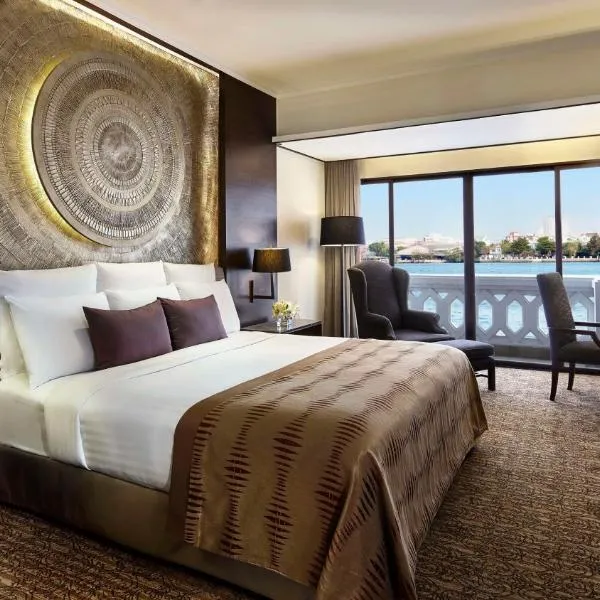 Anantara Riverside Bangkok Resort, hotel in Bangkok