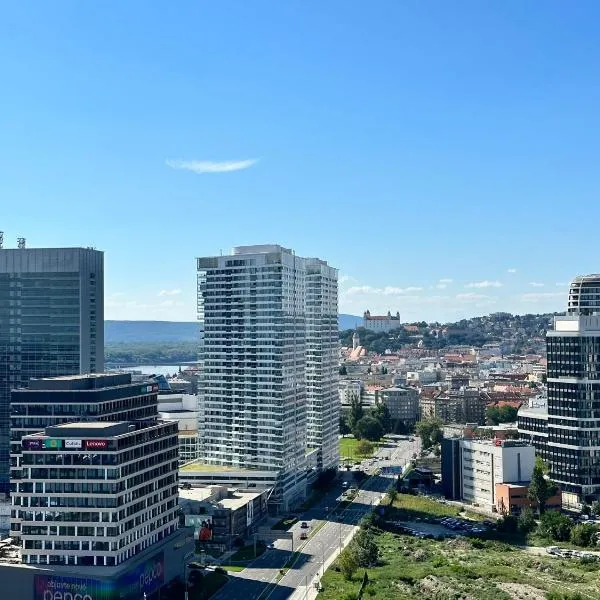 Vyhlad na mesto, 24. poschodie, free parking, hotel din Bratislava
