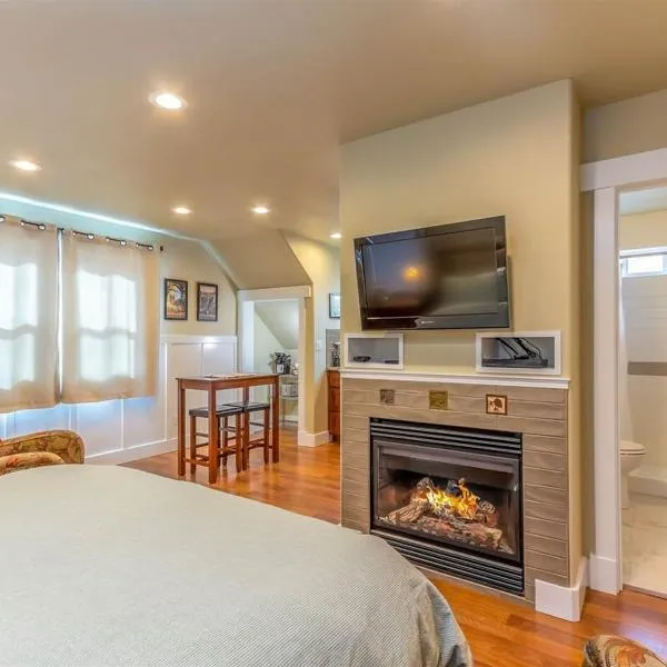 Cumberland Bungalow walking distance to downtown, hotell sihtkohas Bend