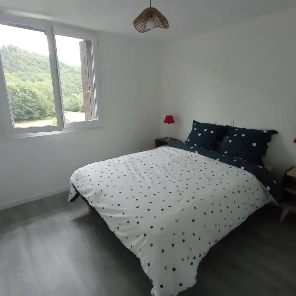 Aux 2 Rivières, hotel v destinaci Saint-Léger-de-Peyre