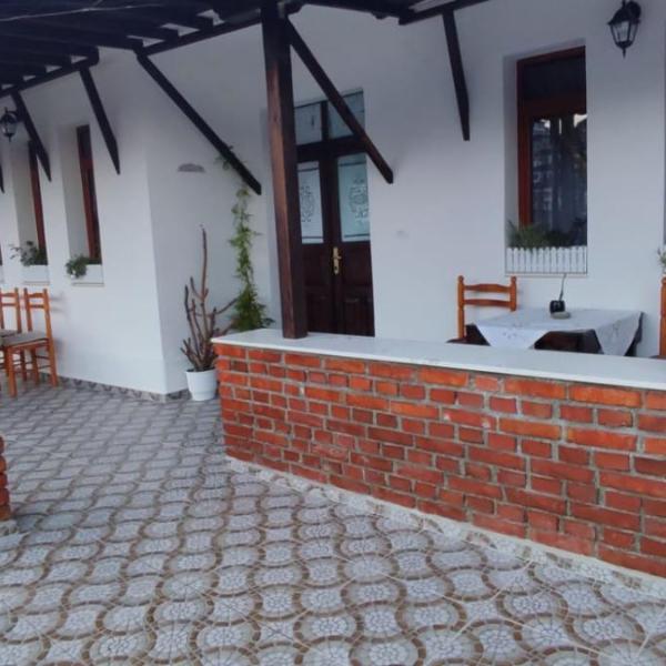 Guest House Baba Lluka