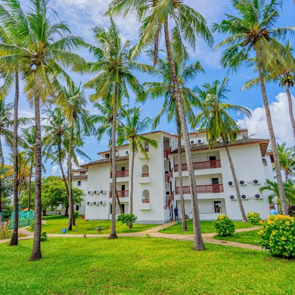 PrideInn Flamingo Beach Resort & Spa Mombasa, hotel in Mombasa