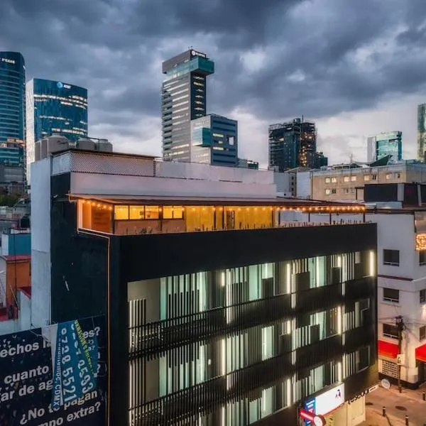 L301 1Bdrm 1bath fits 6 AC Rooftop views, hotel in Mexico City