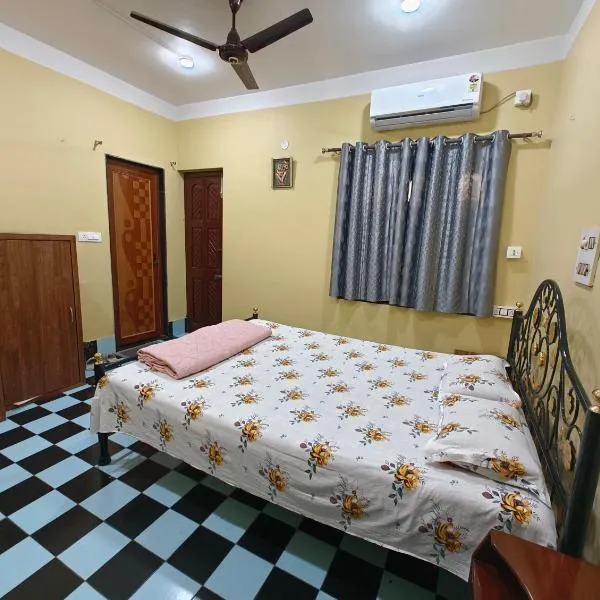 Anjali Homestay - 10 mins from airport, hotel in Siliguri