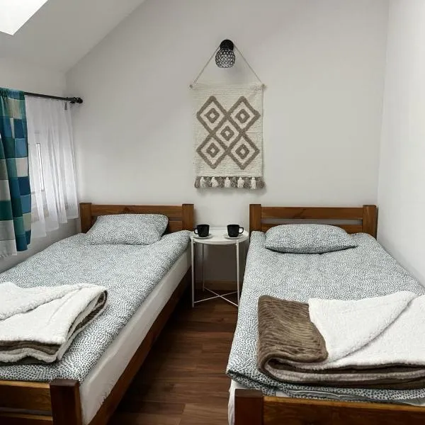 Apartamenty Słoneczny Wieczór，位于布拉涅沃的酒店