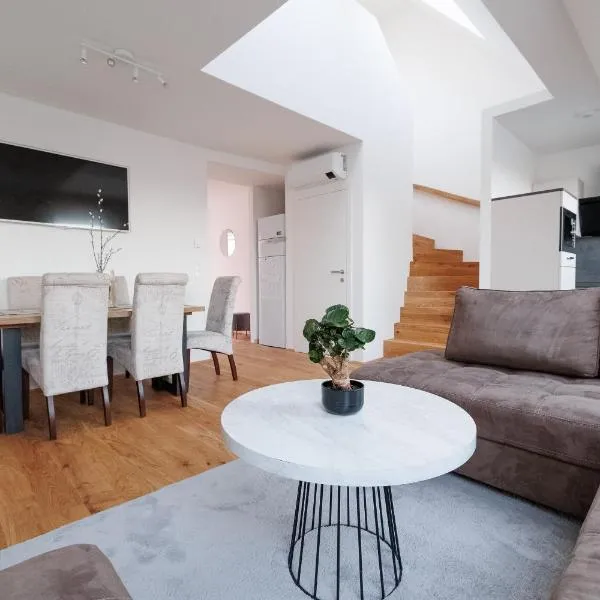 SYMPHONY Apartments 39 - Modern Loft with Terrace and Grill in Central Location, hotel ve Vídni
