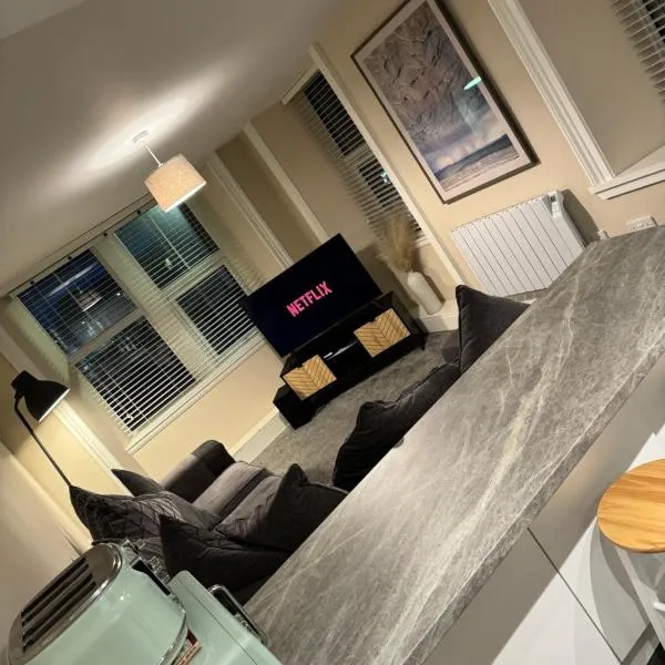 Central 2 bedroom apartment, hotel v destinaci Wick