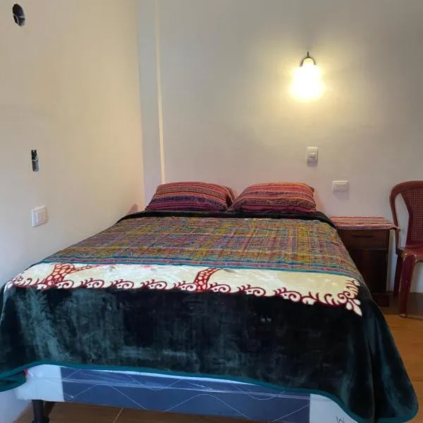 “Posada Vicentas” compartir con una familia Tz’utujil, ξενοδοχείο σε San Juan La Laguna