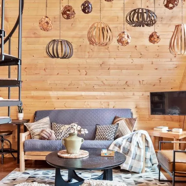 Perch - Boho Getaway, ξενοδοχείο σε Ashford