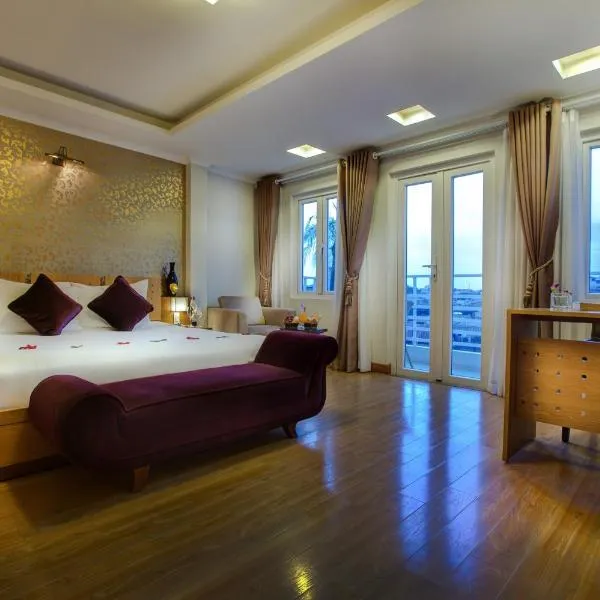 Eliana Ruby Hotel & Travel, hotel i Hanoi