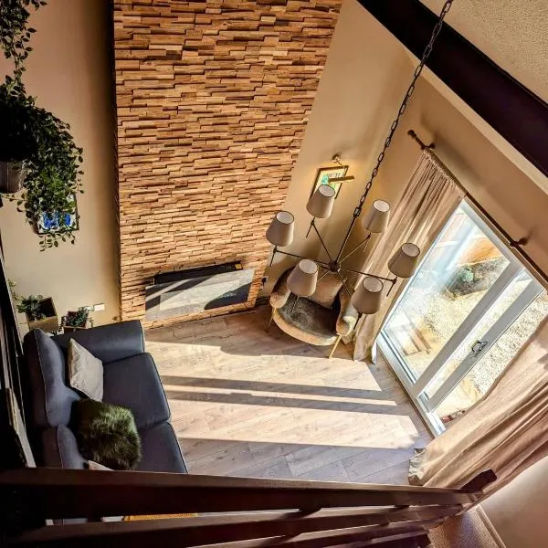 New, unique, tiny house with garden，Wigston Magna的飯店