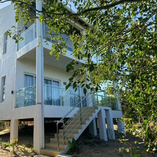 Mandowa Prepayment Required, hotel a Praia de Macaneta