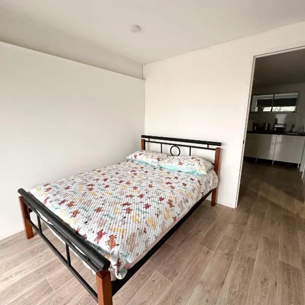 Sunshine Rooms, hotel en Maroochydore