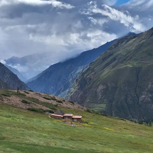 Pampachayoq - Mountain retreat, ξενοδοχείο σε Urubamba