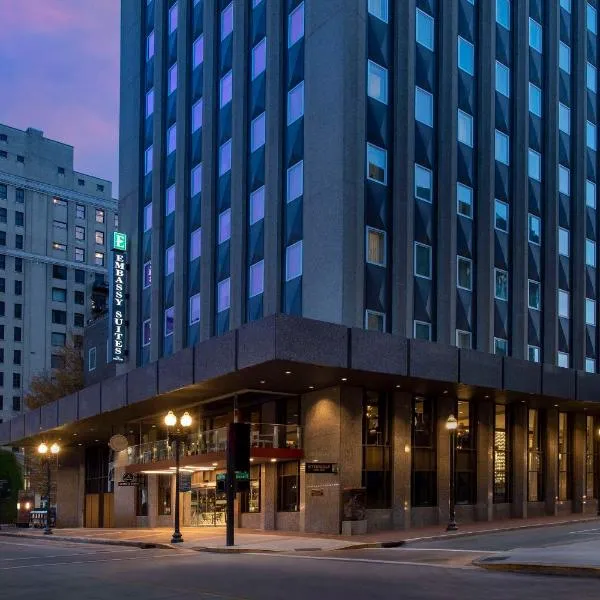 Embassy Suites By Hilton Knoxville Downtown, hotel in Knoxville