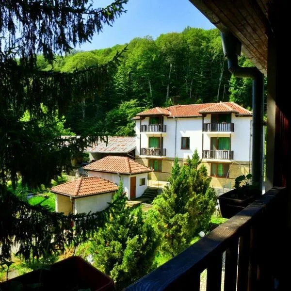 РИБАРНИКЪ: Brŭshlyan şehrinde bir otel