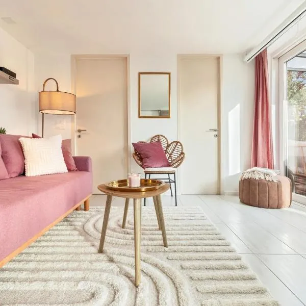 Bohème - Home cinéma, Terrasse, Parking & Proche Lac, ξενοδοχείο σε Estavayer-le-Lac