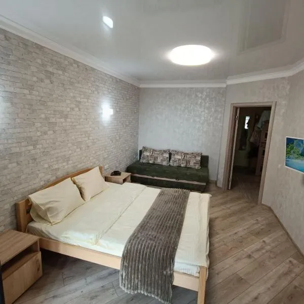 Новобудова ЖК Яровиця, hotel in Luts'k