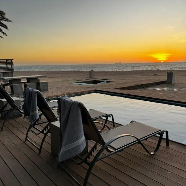Beachfront Luxury Oasis, hotel in Rand Rifles