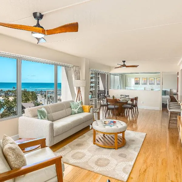 Upscale 2BR & 2BA Ocean View in Waikiki with Parking!, hotel i Honolulu