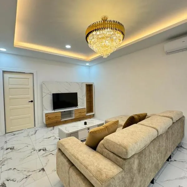 HOMESTAY ANNUR, hotel in Paka