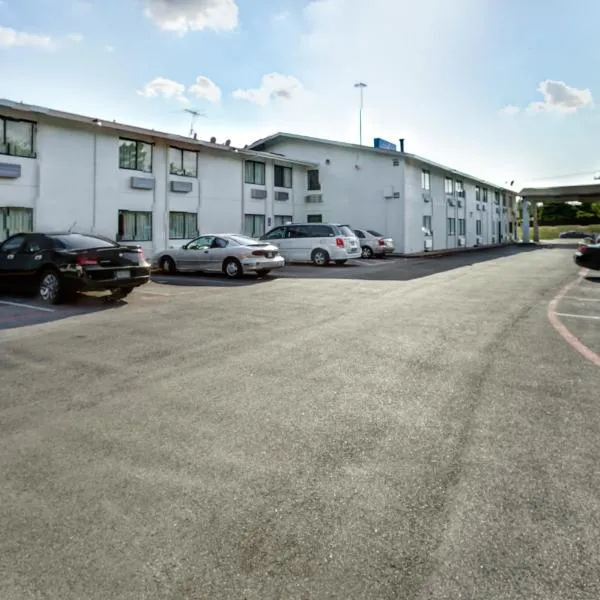 Motel 6-Dallas, TX - South, khách sạn ở Dallas