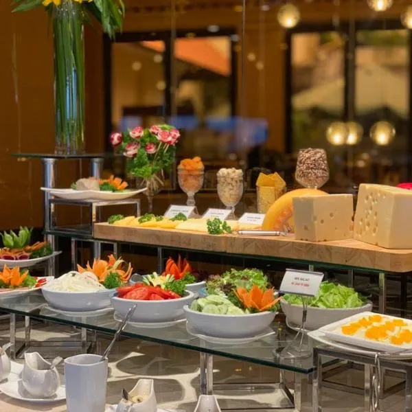 Asian Ruby Hotel & Spa - 122F Bui Thi Xuân Street，位于胡志明市的酒店