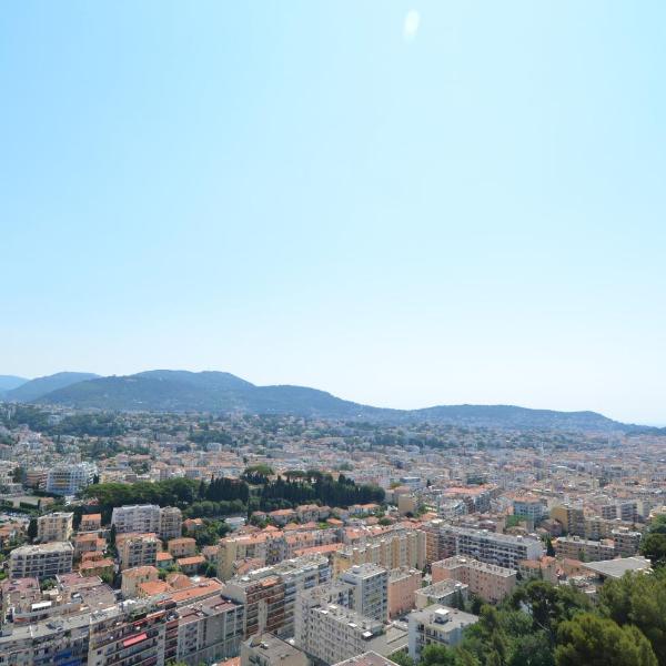 Appartement vue panoramique avec piscine pour 6 personnes à Nice quartier Pessicart