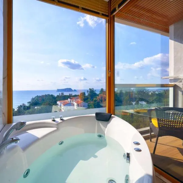 GoldOne Hotel & Suites, Hotel in Seogwipo