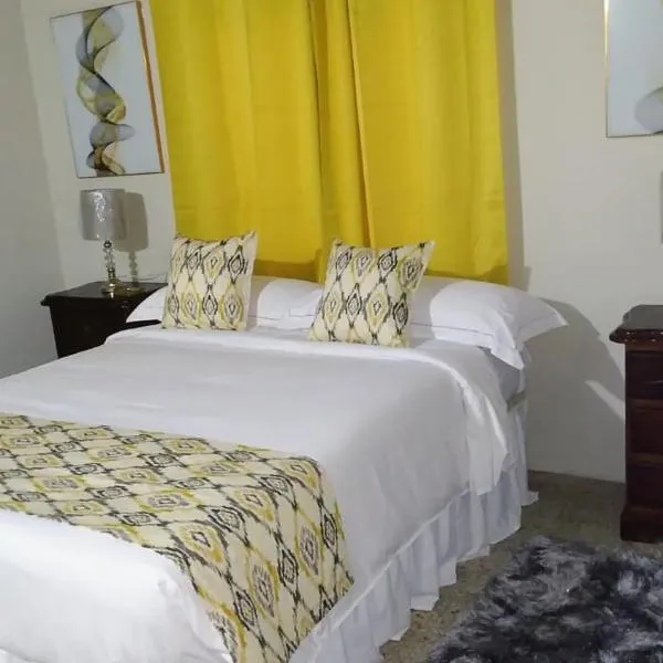 A&J vacation home, hotel en Montego Bay