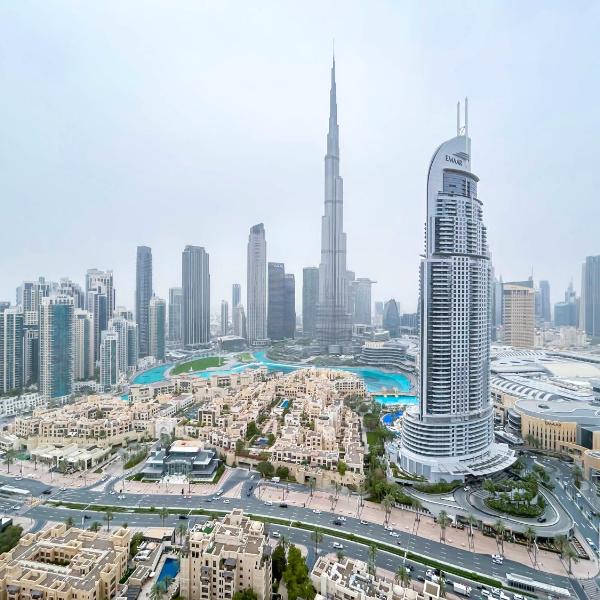 Spacious 3.5 Bedroom Apartment in Burj Royale, Dubaj
