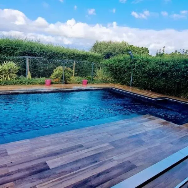 Maison de vacances avec piscine proche mer et montagne, hotel v destinácii Ghisonaccia