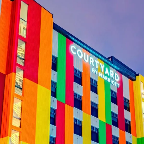 Courtyard by Marriott Santiago Airport, hotel en Santiago