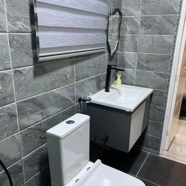 Cosy Apartment - East Legon - Adjiringanor, hotel a Ogbojo