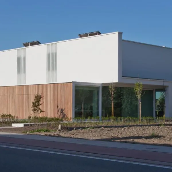 Nimis, готель у місті Остенде