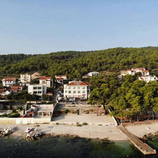 Villa Marija، فندق في سلاتين