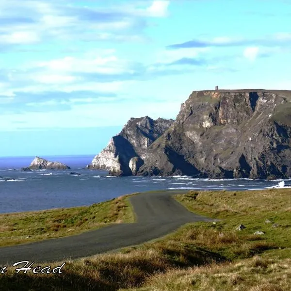 John Eoinìn's Bar and accommodation, hotel v destinaci Glencolumbkille