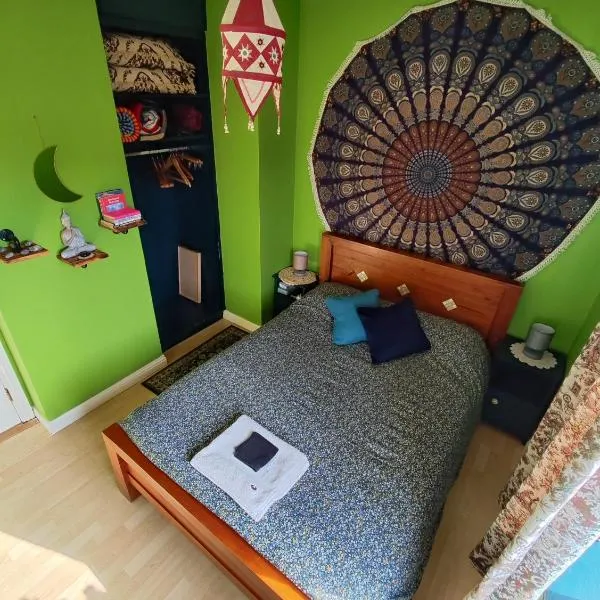 The Green Room Homestay, hotel in Galway