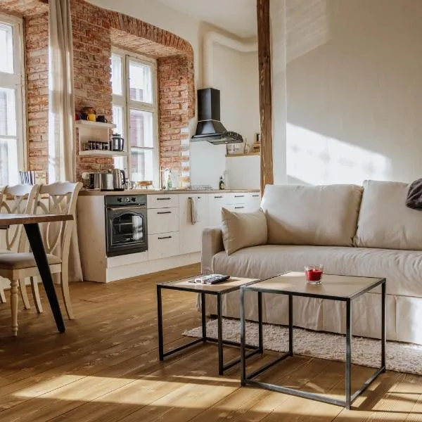 PunaneLoss - Avar korter Viljandi südames, hotel v mestu Viljandi