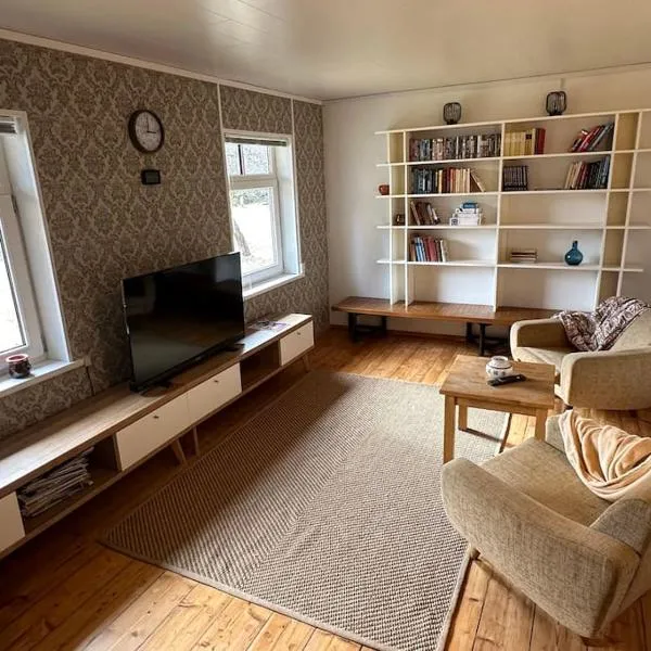 Your getaway home in Jausa küla, Hotel in Hiiumaa
