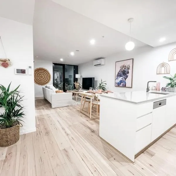 Canberra City - Parking - Self check-in - Pool, hotel in Canberra