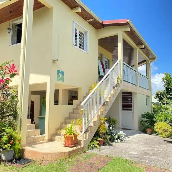 La Gîte Le Sucrier au Lamentin -10 min du CHUM,位于勒拉芒坦的酒店