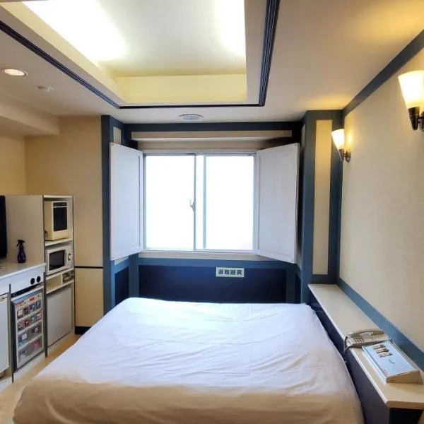 Hotel GOLF Tsunashima (Adult Only)，位于横滨的酒店