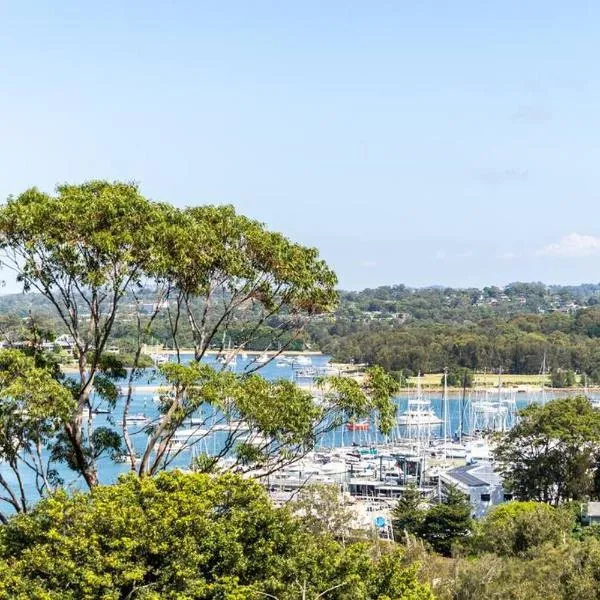 Newly renovated 4 bedroom home in Newport with Pittwater views, hotel u gradu Njuport