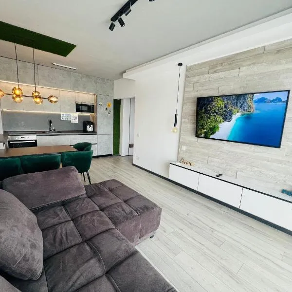 The Silver Grove, hotel in Oradea