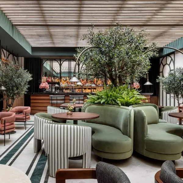 TÓTEM Madrid, a Small Luxury Hotel of the World, hotel em Madri
