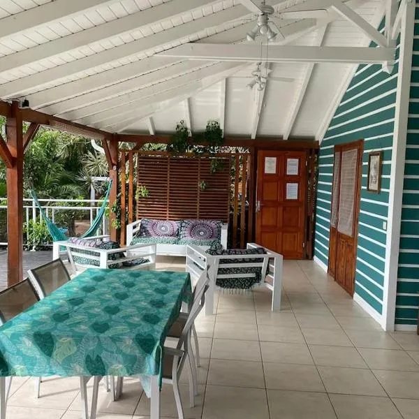 Superbe villa face à la mer, Hotel in Pointe-Noire